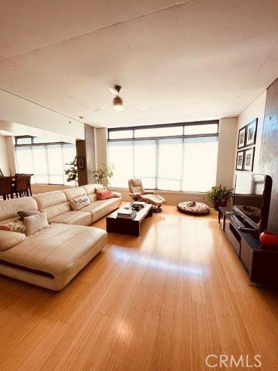 Detail Gallery Image 11 of 28 For 1111 S Grand #1015,  Los Angeles,  CA 90015 - 2 Beds | 2 Baths