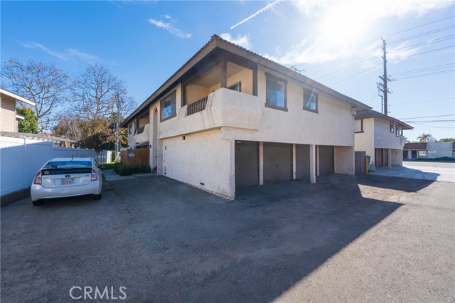 Detail Gallery Image 3 of 27 For 2155 Canyon #D,  Costa Mesa,  CA 92627 - 2 Beds | 1 Baths