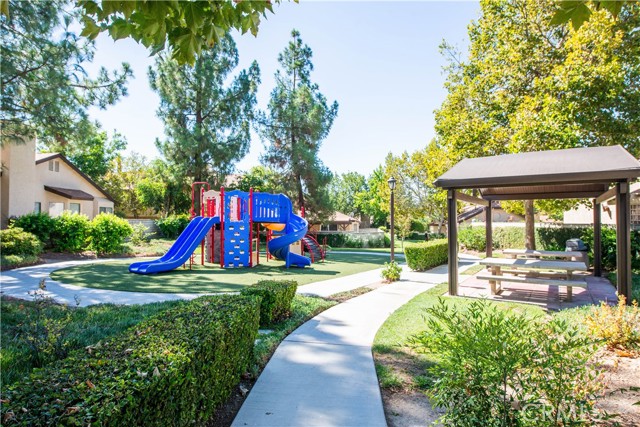28415 Seco Canyon Road, Saugus CA: https://media.crmls.org/medias/c97ee9f8-d91b-4005-b124-5db979336627.jpg