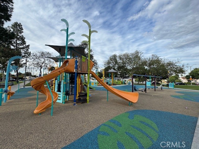 Detail Gallery Image 29 of 30 For 2941 Baltic, Long Beach,  CA 90810 - 2 Beds | 2 Baths