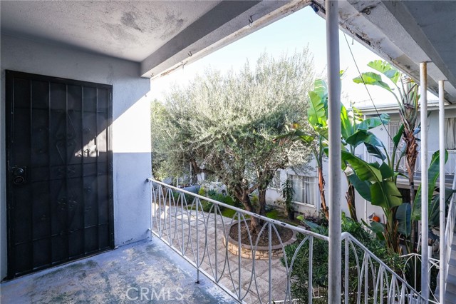 Detail Gallery Image 3 of 17 For 1014 E Carson, Long Beach,  CA 90807 - 2 Beds | 1 Baths