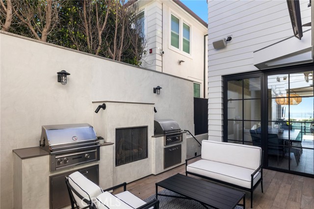 2428 The Strand, Hermosa Beach CA: https://media.crmls.org/medias/c9819307-ceb1-47a3-a74e-9d3e9df7b981.jpg