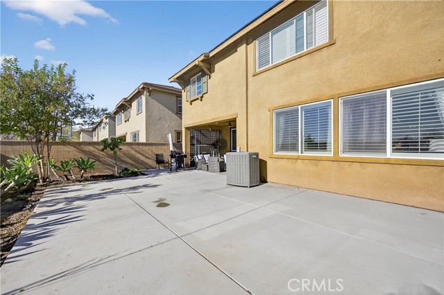 Detail Gallery Image 48 of 64 For 15507 Vanilla Bean Ln, Fontana,  CA 92336 - 4 Beds | 3/1 Baths