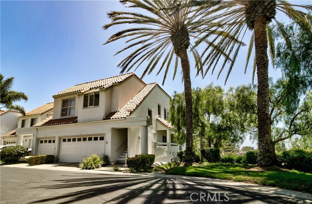 2 Vista Del Mar, Dana Point CA: https://media.crmls.org/medias/c9823e5f-d340-404e-afaf-a366d3af773d.jpg