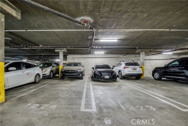19350 Sherman Way, Reseda CA: https://media.crmls.org/medias/c9827545-8ec3-40e6-9cd2-c02724ca6b79.jpg