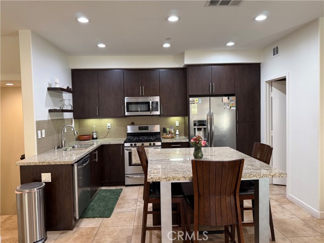 Detail Gallery Image 9 of 26 For 2230 Indus Way, San Marcos,  CA 92078 - 2 Beds | 2/1 Baths