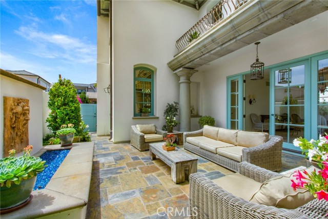 126 Via Koron, Newport Beach CA: https://media.crmls.org/medias/c9847d23-d429-4eba-b60e-275bfd769042.jpg