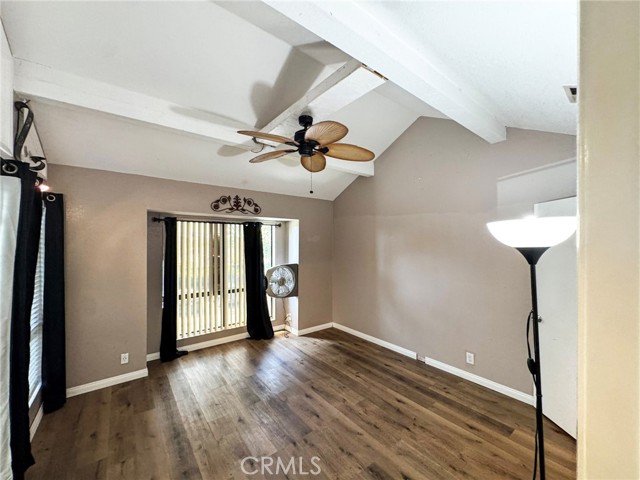 Detail Gallery Image 8 of 15 For 958 South Crossbow Lane #8,  Anaheim,  CA 92804 - 2 Beds | 2 Baths