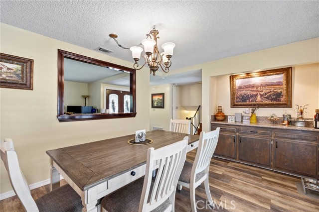 5644 Wadsworth Avenue, Highland CA: https://media.crmls.org/medias/c984a31b-82fa-461c-943b-b4a5735f088f.jpg