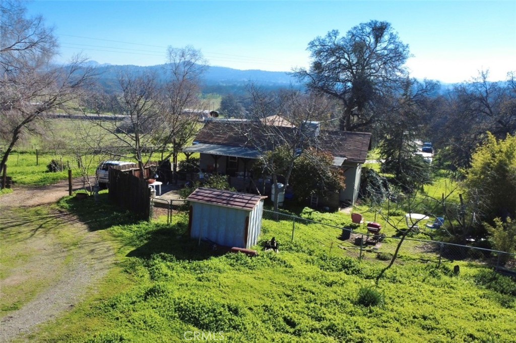 https://media.crmls.org/medias/c984f64b-647b-4974-a230-47e90f4fa0c5.jpg?preset=X-Large