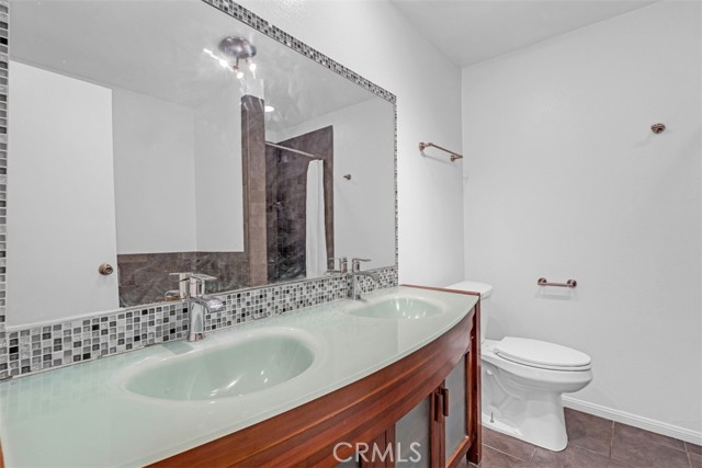 65 N Allen Avenue, Pasadena CA: https://media.crmls.org/medias/c985a304-de61-4c4d-8cbd-bc911952dee7.jpg