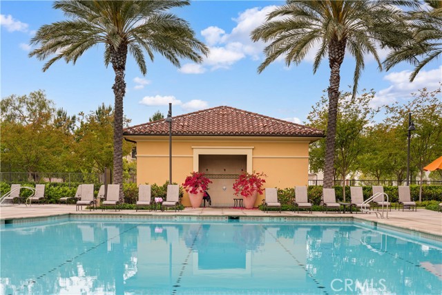 46 Shadybend, Irvine CA: https://media.crmls.org/medias/c9869e2b-7ba5-4470-92cb-cd457990999c.jpg
