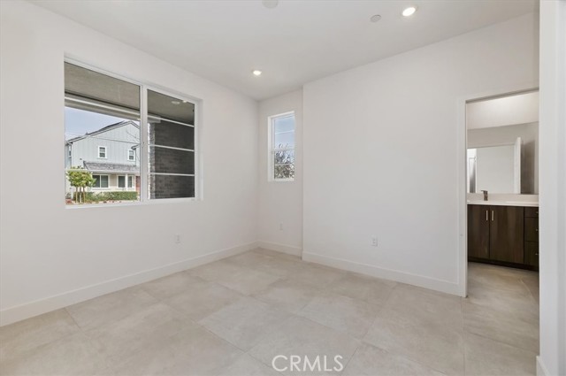 Detail Gallery Image 9 of 20 For 31680 Williams Way, Rancho Mission Viejo,  CA 92694 - 4 Beds | 3/1 Baths