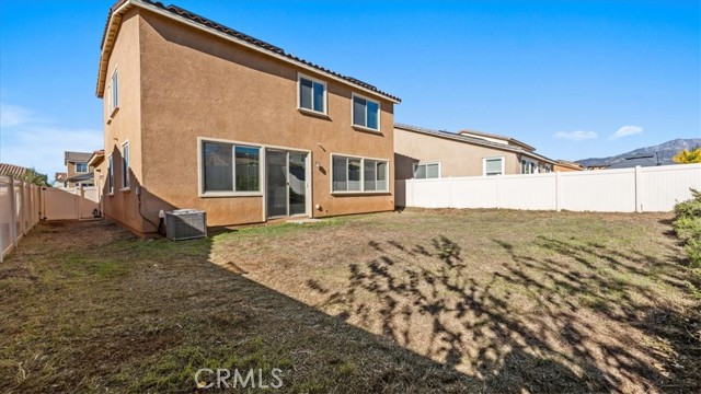 Detail Gallery Image 24 of 44 For 1672 Milford Way, Beaumont,  CA 92223 - 4 Beds | 3 Baths