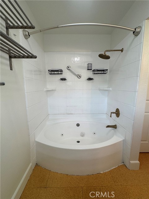 Detail Gallery Image 28 of 32 For 400 E Patwood, La Habra,  CA 90631 - 4 Beds | 2 Baths