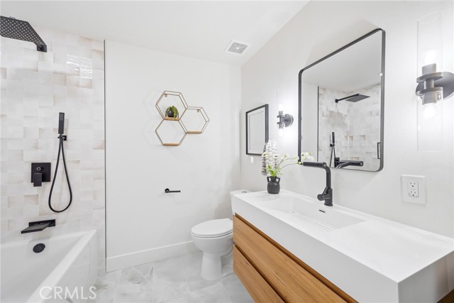 Detail Gallery Image 42 of 58 For 22706 Wood Lake Ln, Lake Forest,  CA 92630 - 3 Beds | 3 Baths