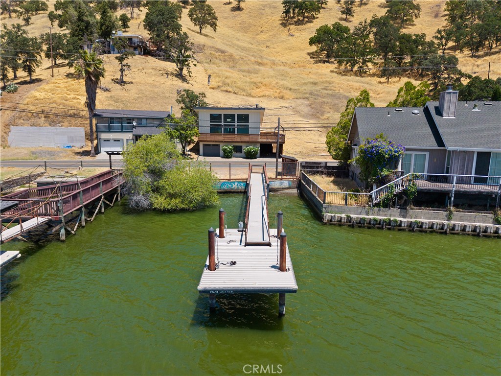 https://media.crmls.org/medias/c989df92-bbf1-4971-9018-e650492ca686.jpg?preset=X-Large
