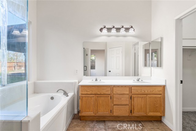 13514 Big Sky Court, Yucaipa CA: https://media.crmls.org/medias/c98a1ce0-1b97-4a7e-b252-1a97c33f07bf.jpg