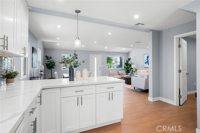 1223 W 90th Street, Los Angeles CA: https://media.crmls.org/medias/c98b29fa-8424-435e-a3a4-58a337165454.jpg