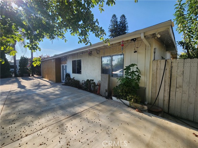 18540 Arminta Street, Reseda CA: https://media.crmls.org/medias/c98b2c46-6a02-4289-b593-71d8e019cf11.jpg