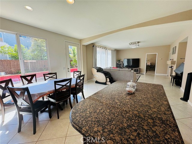 Detail Gallery Image 10 of 39 For 14003 Starflower Ct, Corona,  CA 92880 - 4 Beds | 3 Baths
