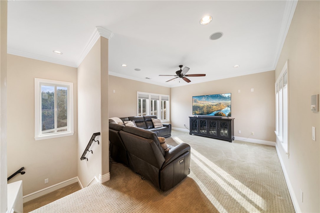 Detail Gallery Image 20 of 60 For 18378 Avenida Bosque, Murrieta,  CA 92562 - 4 Beds | 3/1 Baths