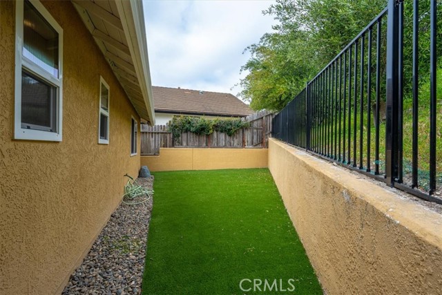 Detail Gallery Image 28 of 33 For 406 Spanish Moss, Arroyo Grande,  CA 93420 - 3 Beds | 2 Baths