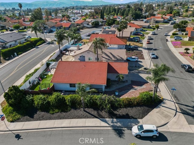 Detail Gallery Image 3 of 15 For 39769 Firethorn Ct, Murrieta,  CA 92563 - 3 Beds | 2 Baths