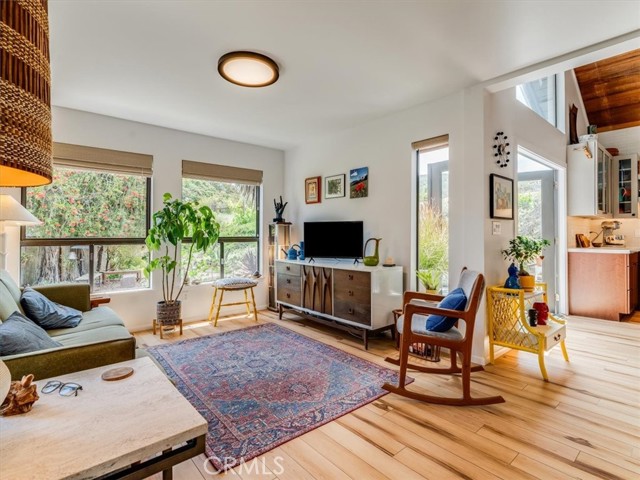 1750 La Luna Court, San Luis Obispo CA: https://media.crmls.org/medias/c98d611c-163b-4351-8871-3c12eab3cbbe.jpg