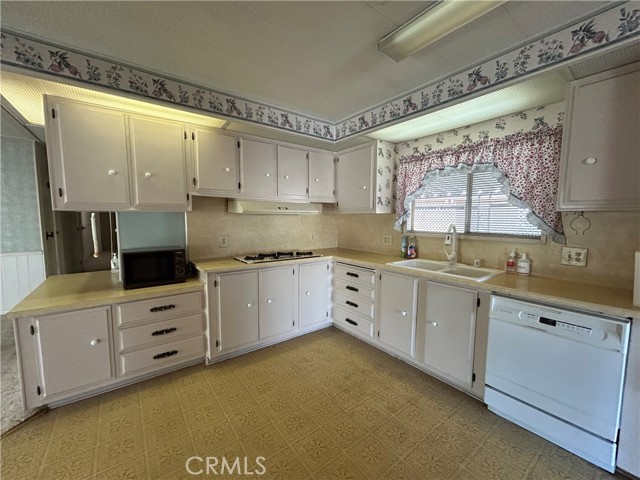 Detail Gallery Image 13 of 58 For 1525 W Oakland Ave #62,  Hemet,  CA 92543 - 2 Beds | 2 Baths