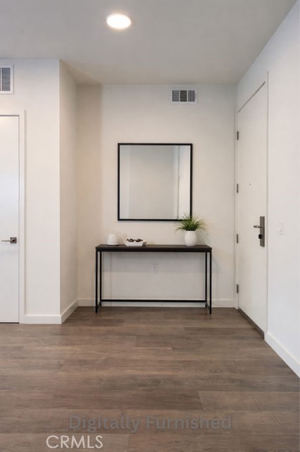 Detail Gallery Image 7 of 20 For 12012 Valleyheart Dr #203,  Studio City,  CA 91604 - 2 Beds | 2 Baths