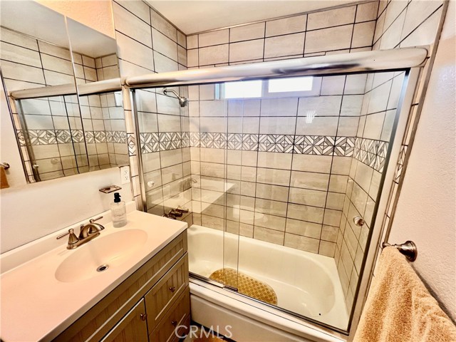 20637 Bryant Street, Winnetka CA: https://media.crmls.org/medias/c98ed246-f080-4189-94ee-fda1abb902c1.jpg