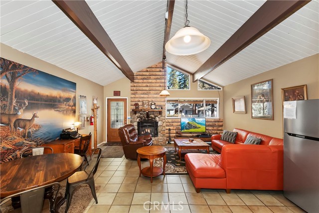 Detail Gallery Image 13 of 37 For 822 W Sherwood Bld, Big Bear City,  CA 92314 - 2 Beds | 1 Baths