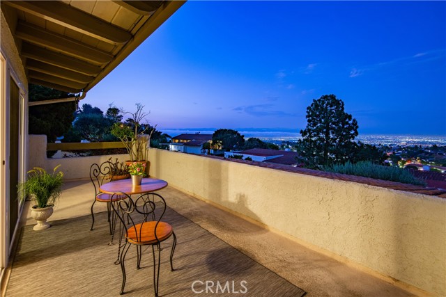 9 Cypress Way, Rolling Hills Estates, California 90274, 3 Bedrooms Bedrooms, ,2 BathroomsBathrooms,Residential,Sold,Cypress,SB21222599