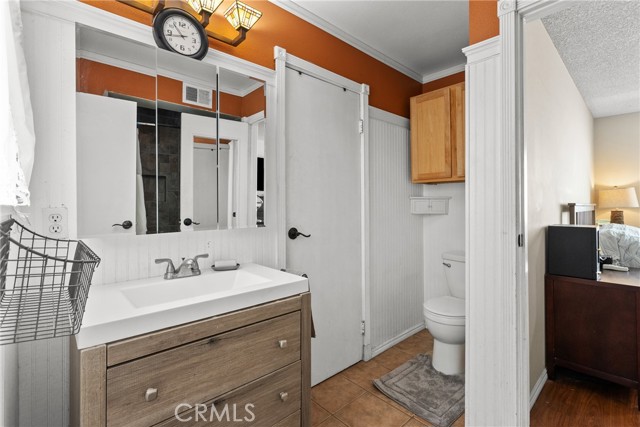 19853 Drasin Drive, Canyon Country CA: https://media.crmls.org/medias/c9905b3c-8fed-4805-9e4b-e8f11cdf35af.jpg