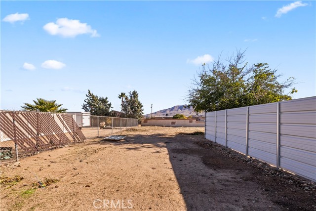 Detail Gallery Image 32 of 45 For 8755 Devon, Hesperia,  CA 92345 - 2 Beds | 2 Baths