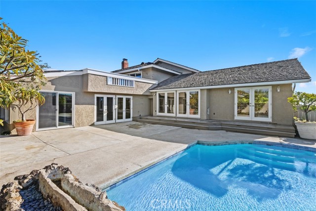 Detail Gallery Image 9 of 40 For 3800 Topside Ln, Corona Del Mar,  CA 92625 - 4 Beds | 3/1 Baths