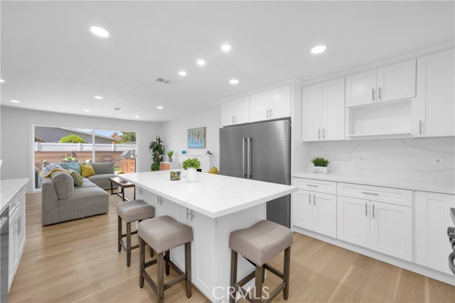 8381 E Blithedale Street, Long Beach CA: https://media.crmls.org/medias/c99148ba-75a7-4c9b-9d8a-32d62fa51625.jpg