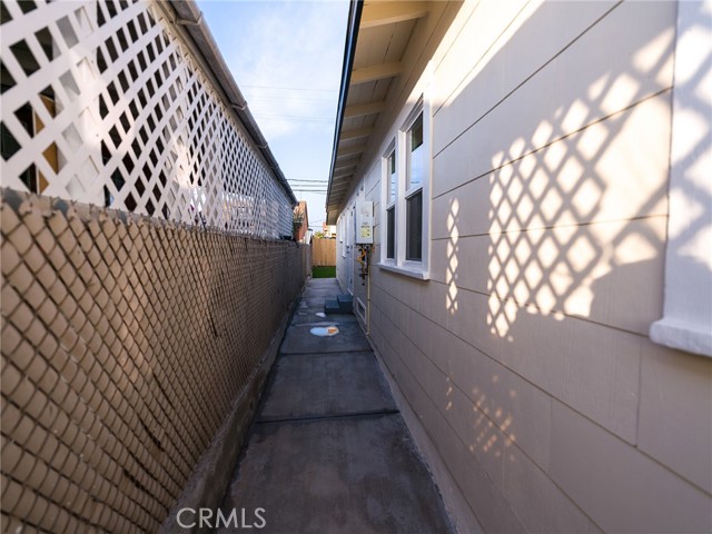 Detail Gallery Image 43 of 59 For 3453 Estrada, Los Angeles,  CA 90023 - 2 Beds | 2 Baths