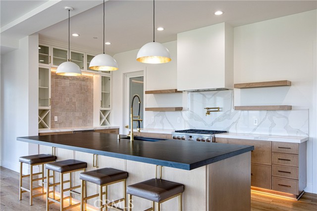 38721 Calle De Toros, Temecula CA: https://media.crmls.org/medias/c991a9ab-a085-49e7-949d-331a4bac69d5.jpg