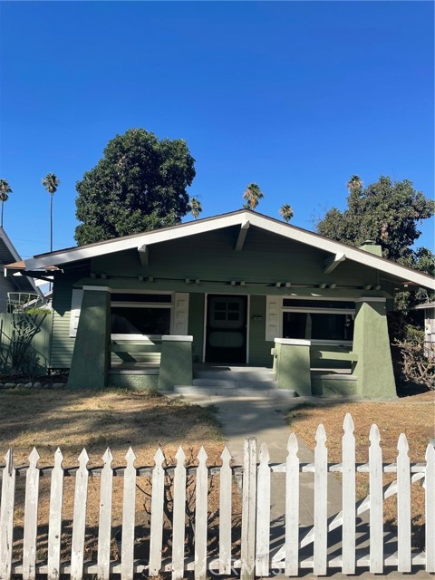 623 Laurel Ave, Pomona, CA 91768