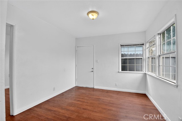 Detail Gallery Image 3 of 15 For 253 E Louise, Long Beach,  CA 90805 - – Beds | – Baths