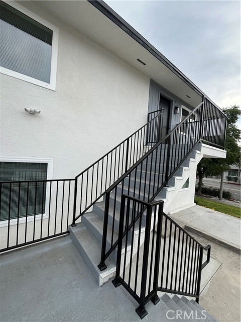 Detail Gallery Image 2 of 11 For 1011 E Chevy Chase #B,  Glendale,  CA 91205 - 2 Beds | 1 Baths