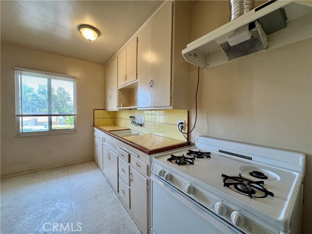 516 E Lomita Avenue, Glendale CA: https://media.crmls.org/medias/c993729f-e72c-450e-9781-f51ec71a2620.jpg