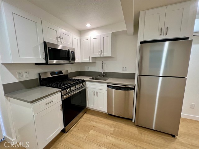 Detail Gallery Image 37 of 45 For 654 Penrith, Los Angeles,  CA 90023 - 6 Beds | 5 Baths