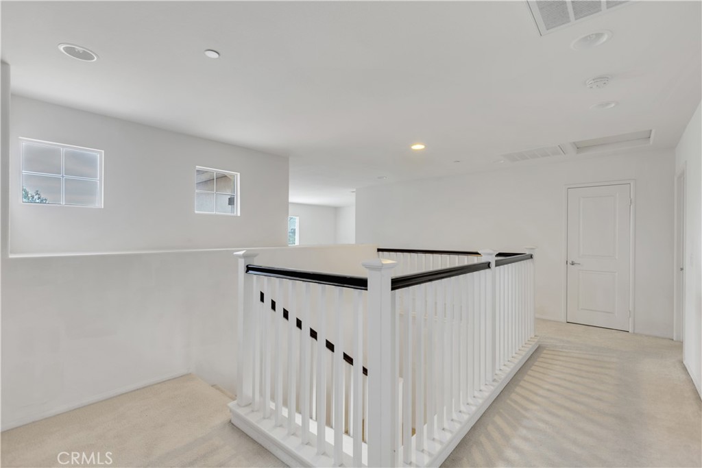 MLS #AR25100495 img 30