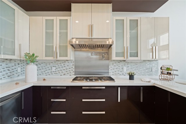 2623 Carnegie Lane, Redondo Beach CA: https://media.crmls.org/medias/c9949e3a-82ba-4a63-a52c-0764e83c817c.jpg