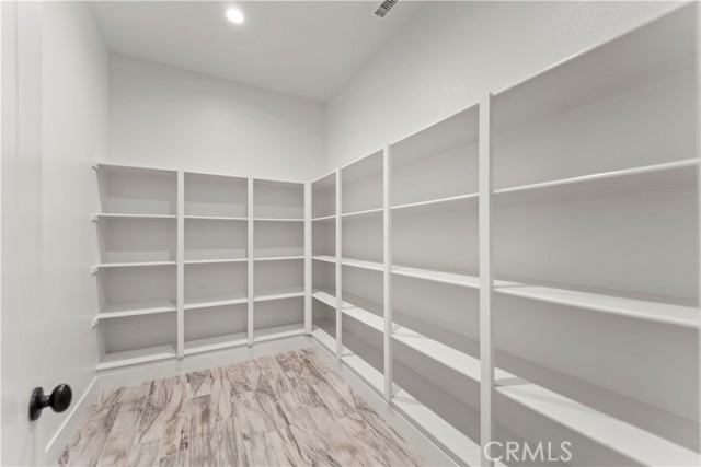 Image 19 of 63 For 51 Redshift  