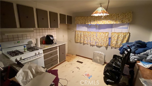 Detail Gallery Image 9 of 29 For 17698 Walker Mine, Redding,  CA 96003 - 1 Beds | 1 Baths