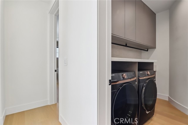 18200 Sheffield Lane, Porter Ranch CA: https://media.crmls.org/medias/c99589a9-e6d7-4258-a10f-996304af0a7e.jpg